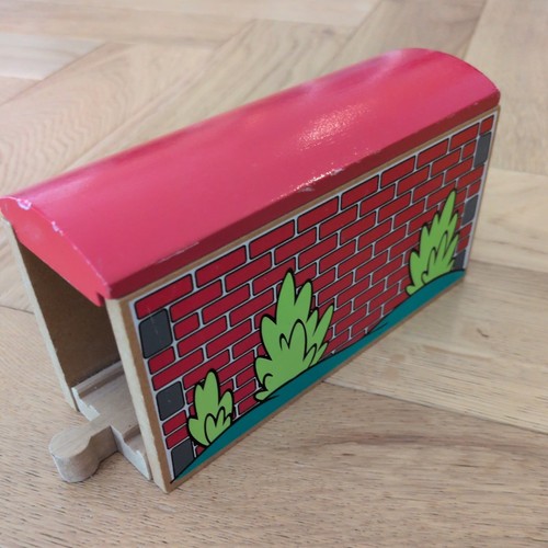 Wooden red brick tunnel fits - tunnel,