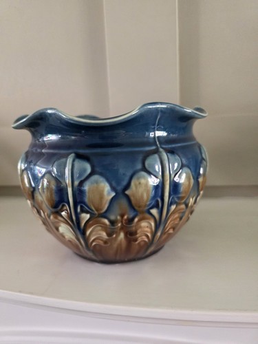 Antique majolica style ceramic - style,