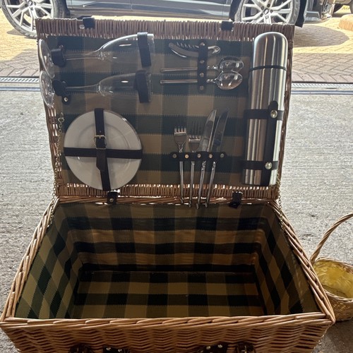 Wicker picnic basket set - picnic,