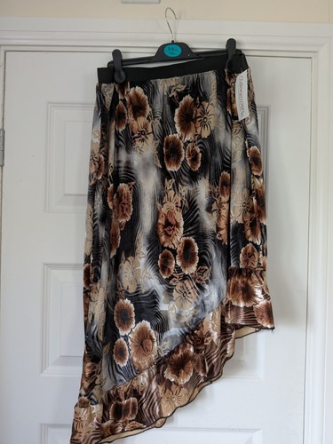 Skirt size asymmetric hem - skirt, 14
