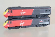 HORNBY VIRGIN CLASS 43 DMU