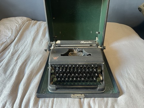 Black olympia sm2 - black,