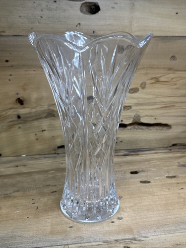 Inch etched crystal vase - 8, 1/2