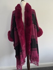 La Marey Faux Fur Trim Cape Wrap Shawl Burgundy & Black One Size New