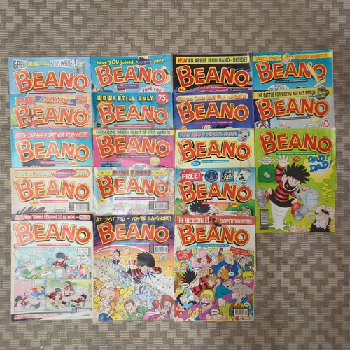 Beano comics 2005 joblot - comics,