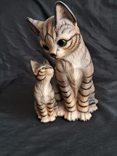 Harvey knox mother and kitten - knox,