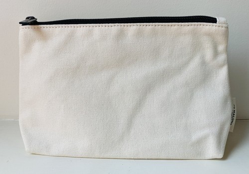 Malone canvas make up - jo,