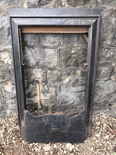 Vintage cast iron black fire - cast,