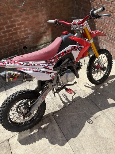 Stomp 140cc pit bike - 140cc, (check