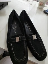eE salvatore ferragamo Black suede flat shoes Size 7 (Enfield)