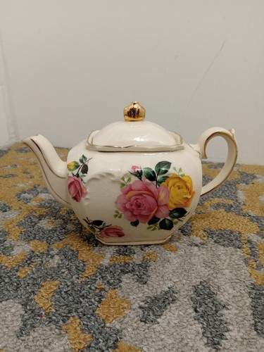 Vintage 1930 1940 - vintage, sadler