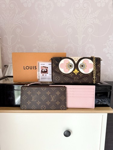 Authentic louis vuitton - louis,