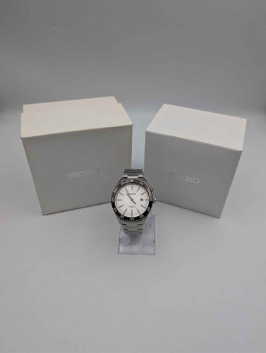 Seiko kinetic 5m82 - seiko,