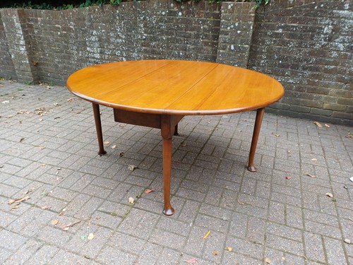 Heavy mahogany victorian - heavy,