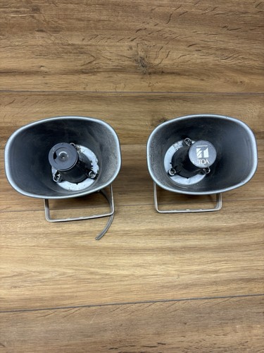 Pair toa horn - horn, forecourt