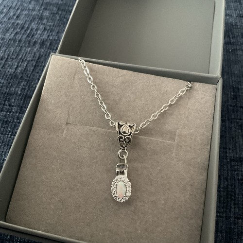 Opal pendant1 long - pendant1/4, silver