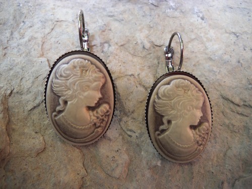 Victorian woman portrait cameo - victorian,