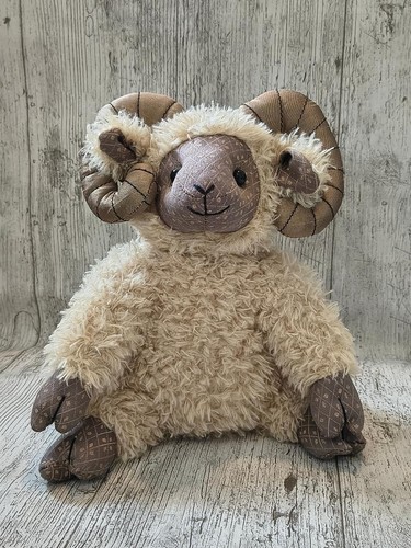 Dora designs doorstop aaron - dora,