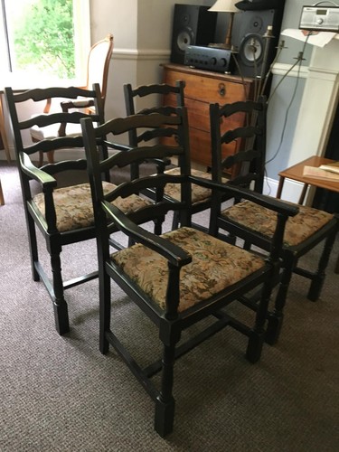Set wooden embroidered - of,