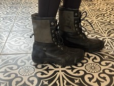 UGG ADIRONDACK Boots size UK 7.5 grey and black Winter Snow RRP £235