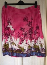 Sz 18 39"W 24.5"L White Stuff