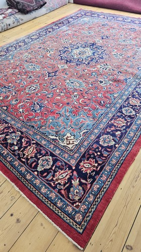 Large hand knotted pure - pure, wool