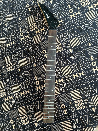 Maple and rosewood electric - rosewood,