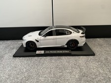Maisto - 1:18 Scale Diecast  Model Car - Alfa Romeo Guiliia GTAm - White