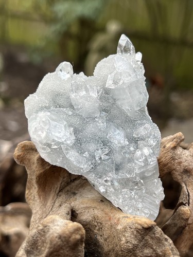 Large apophyllite sparkly - large,