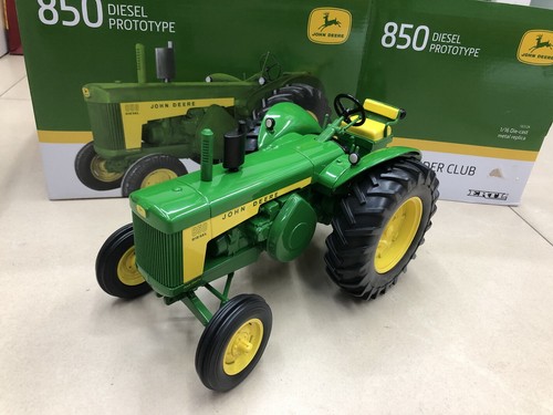 Ertl scale john - scale, deere