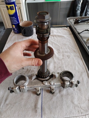 Yamaha ttr250 yoke bottom - bottom,