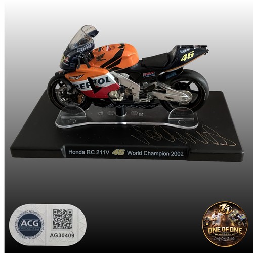 Valentino rossi signed - valentino,