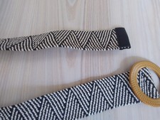 ladies one size elasticated belt black and cream