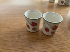 Wedgwood - Raspberry Cane -