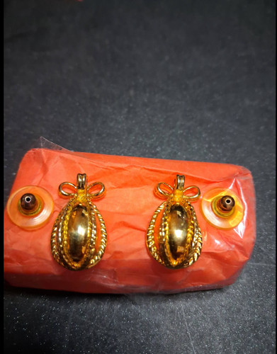 Beautiful vintage joan - vintage,