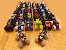 Hot Wheels / Monster Jam 1:64
