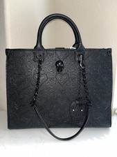 NWT BETSEY JOHSON  EMBOSSED