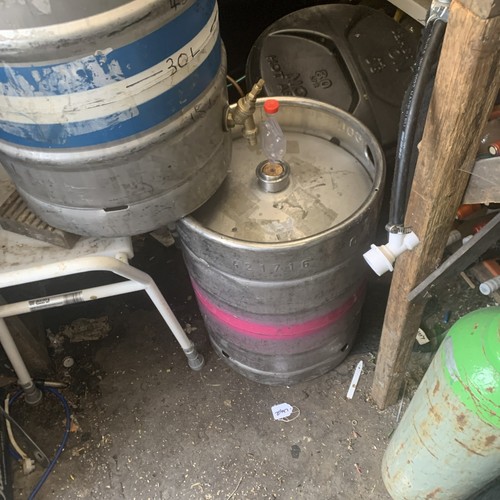 Brewing vessel and air lock - brewing,