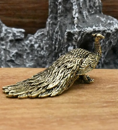 Brass statuette long - brass, long-tailed