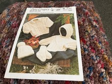 PETER GREGORY 0027 Knitting