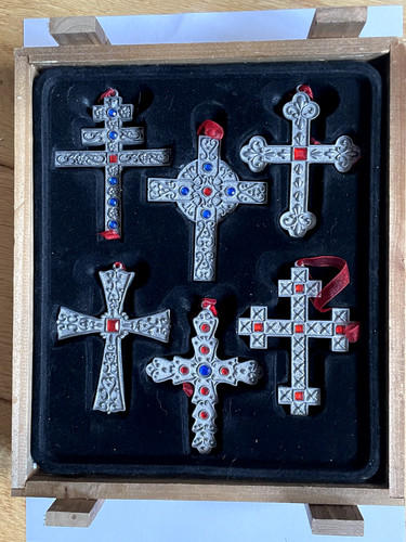 2004 solid pewter jewelled - solid,