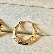 9ct Yellow Gold Victorian Hoop