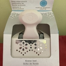 Martha Stewart Large Flower Bed border Craft Card Making Punch cutter 