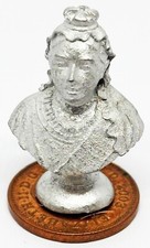 Dolls House Queen Victoria