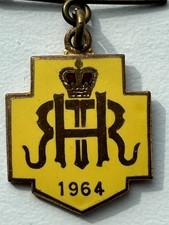 1964 Henley Royal Regatta Stewards Enclosure Ladies' Badge - good but broken pin