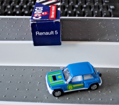 Corgi juniors renault - juniors, 5