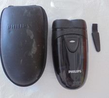 Philips Travel Shaver PQ203 Battery Operated Cordless with Carry Pouch 2 Heads