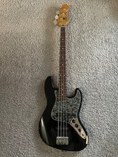 Fender Standard Jazz Bass