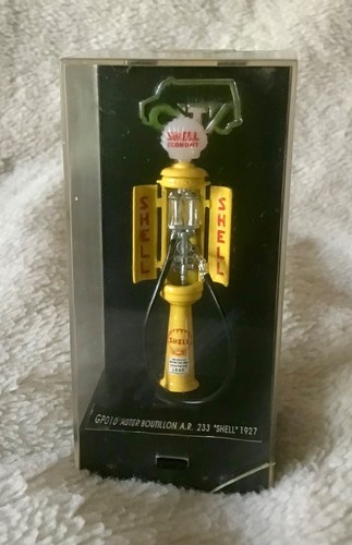 Vintage shell petrol pump - shell,