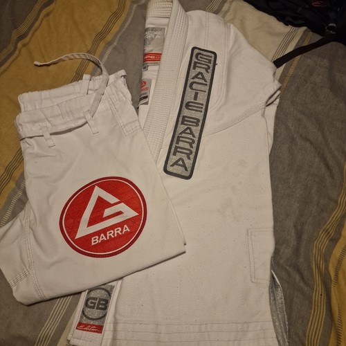 Gracie barra - gracie, gi